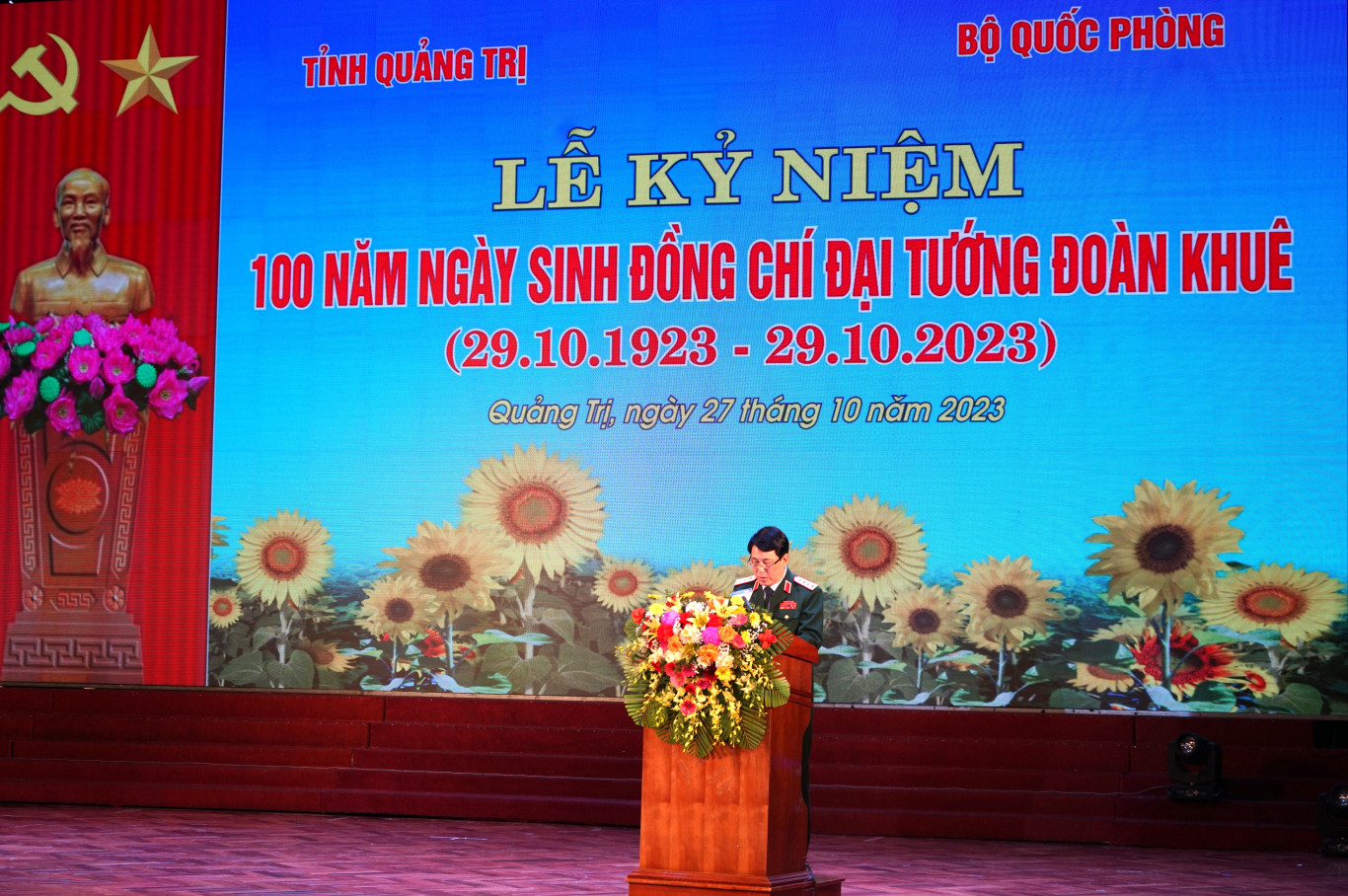 Đại tướng Lương Cường &ocirc;n lại cuộc đời c&aacute;ch mạng, tưởng nhớ vị tướng t&agrave;i ba với t&agrave;i thao lược xuất ch&uacute;ng của Qu&acirc;n đội nh&acirc;n d&acirc;n Việt Nam v&agrave; qu&ecirc; hương Quảng Trị anh h&ugrave;ng - Ảnh: L.T